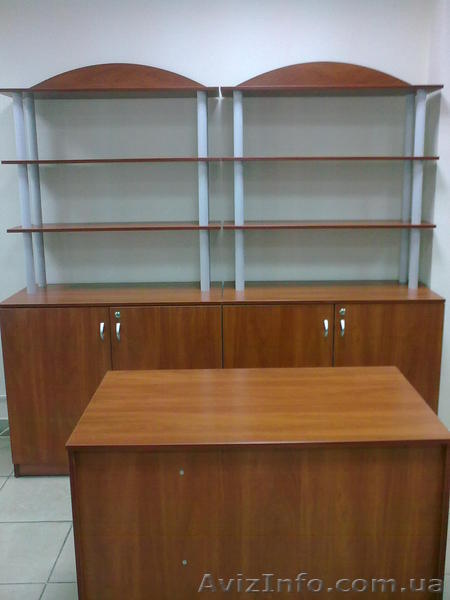 Торговое оборудование+стол - <ro>Изображение</ro><ru>Изображение</ru> #1, <ru>Объявление</ru> #44652