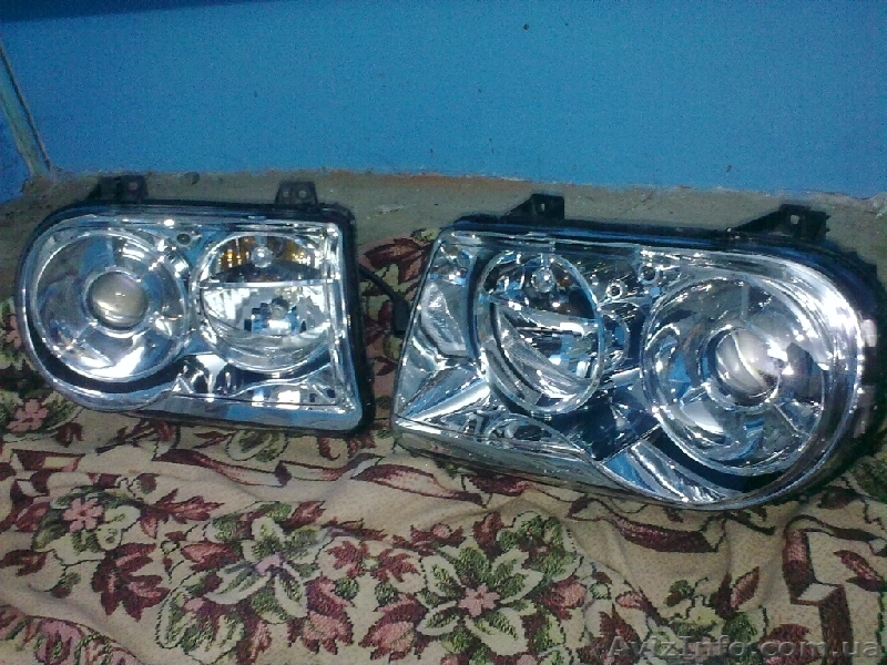 Продам оригинальные фары б/у КСЕНОН на Крайслер 300с - <ro>Изображение</ro><ru>Изображение</ru> #1, <ru>Объявление</ru> #154175