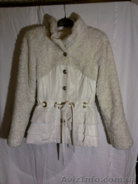 курточка  белая - <ro>Изображение</ro><ru>Изображение</ru> #1, <ru>Объявление</ru> #418010