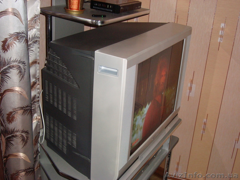 телевизор  тошиба 72*"бомба"  - <ro>Изображение</ro><ru>Изображение</ru> #1, <ru>Объявление</ru> #507905