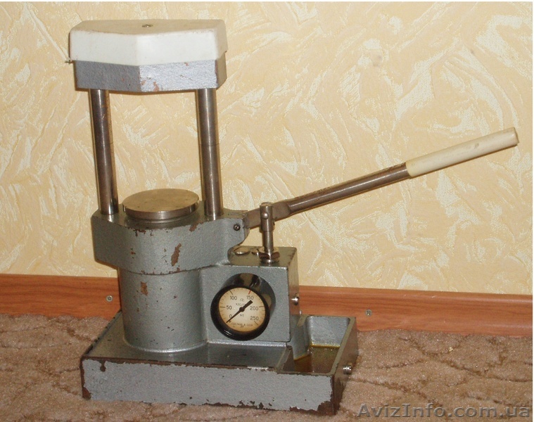 Пресс лабораторный гидравлический с ручным приводом  усилие 4 тонны - <ro>Изображение</ro><ru>Изображение</ru> #1, <ru>Объявление</ru> #495816