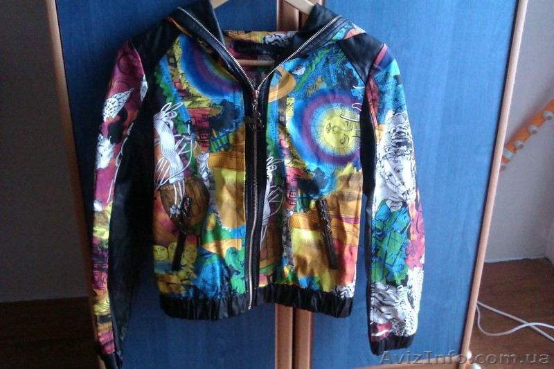 Женская куртка на весну - <ro>Изображение</ro><ru>Изображение</ru> #1, <ru>Объявление</ru> #583880