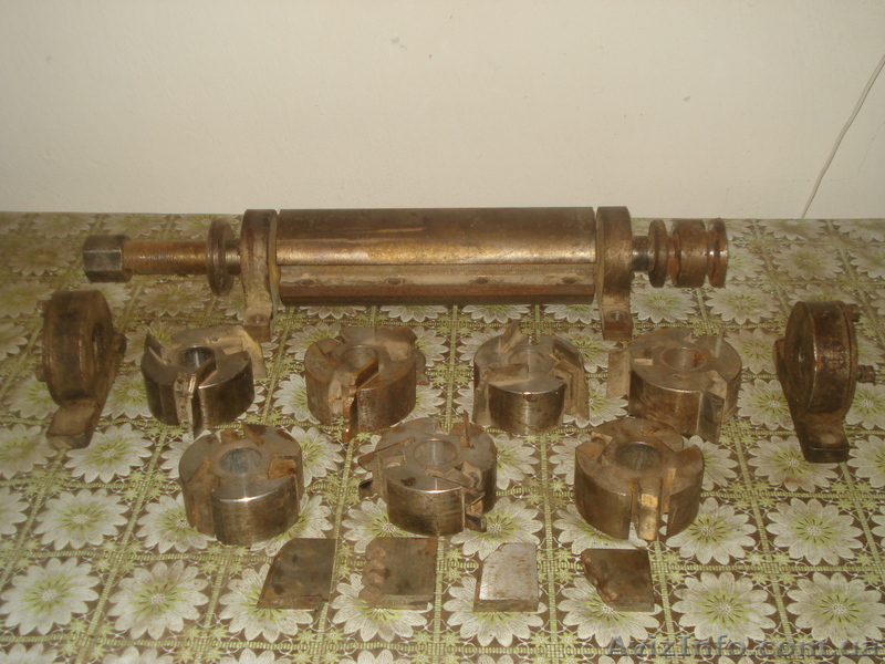 Продам  вал на деревообработывающий станок. - <ro>Изображение</ro><ru>Изображение</ru> #1, <ru>Объявление</ru> #803618