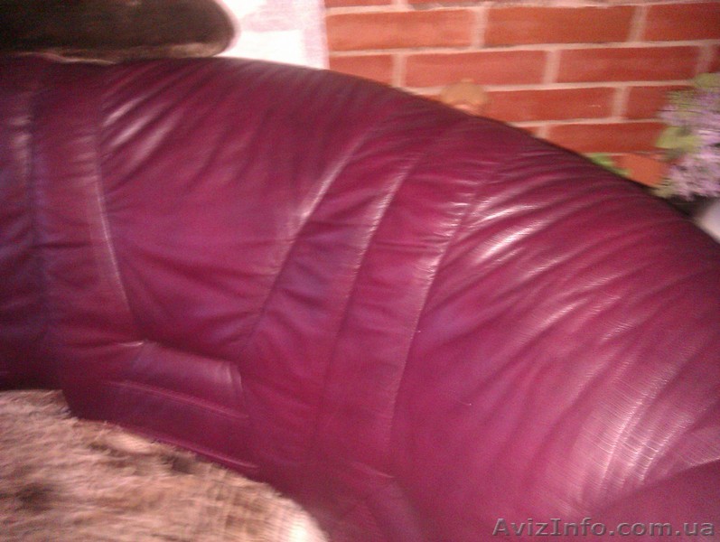 Продам мягкий уголок кожаный цвет бордо - <ro>Изображение</ro><ru>Изображение</ru> #1, <ru>Объявление</ru> #914445
