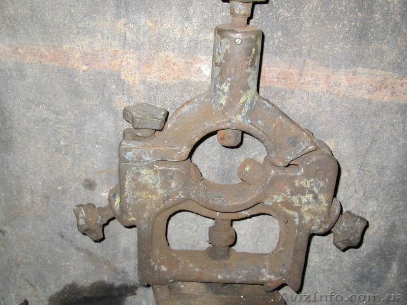 люнет подвижный , неподвижный 1м65, 1м63,1к62,1а616 ,заднаяя бабка, резцедержате - <ro>Изображение</ro><ru>Изображение</ru> #1, <ru>Объявление</ru> #1002888