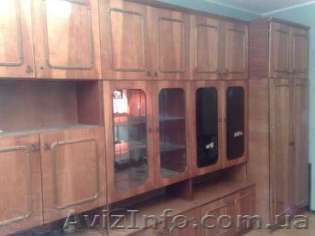 Продам стенку б/у "Жемчуг" в очень хорошем состоянии - <ro>Изображение</ro><ru>Изображение</ru> #1, <ru>Объявление</ru> #1019204