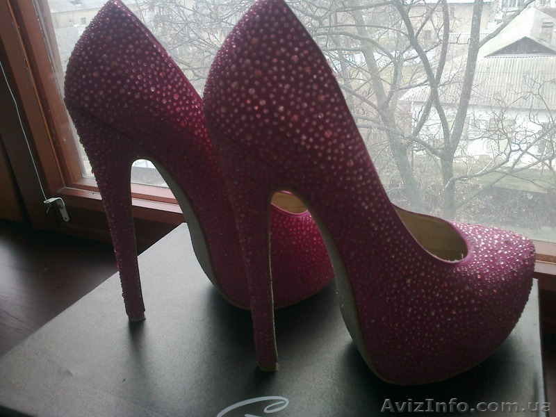 туфли christian louboutin(подделка) - <ro>Изображение</ro><ru>Изображение</ru> #1, <ru>Объявление</ru> #1110715