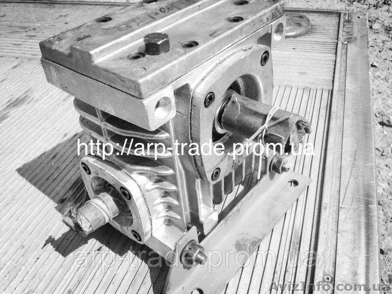 Редукторы червячные одноступенчатые типа 2Ч - <ro>Изображение</ro><ru>Изображение</ru> #1, <ru>Объявление</ru> #1147386