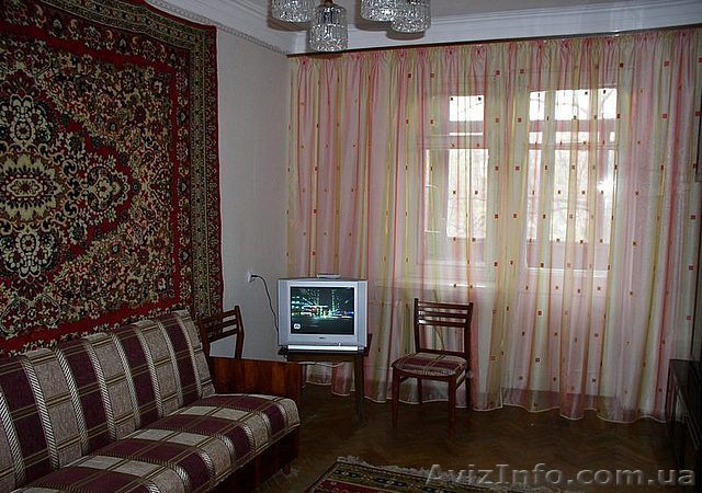 Сдам комнату со всеми удобствами в районе ТРК Украина! Московский район - <ro>Изображение</ro><ru>Изображение</ru> #1, <ru>Объявление</ru> #1295852