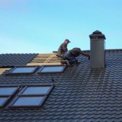 Монтаж металлочерепицы – cтоимость работ по укладке и ремонту кровли ПрофСтальКо - <ro>Изображение</ro><ru>Изображение</ru> #1, <ru>Объявление</ru> #1661751