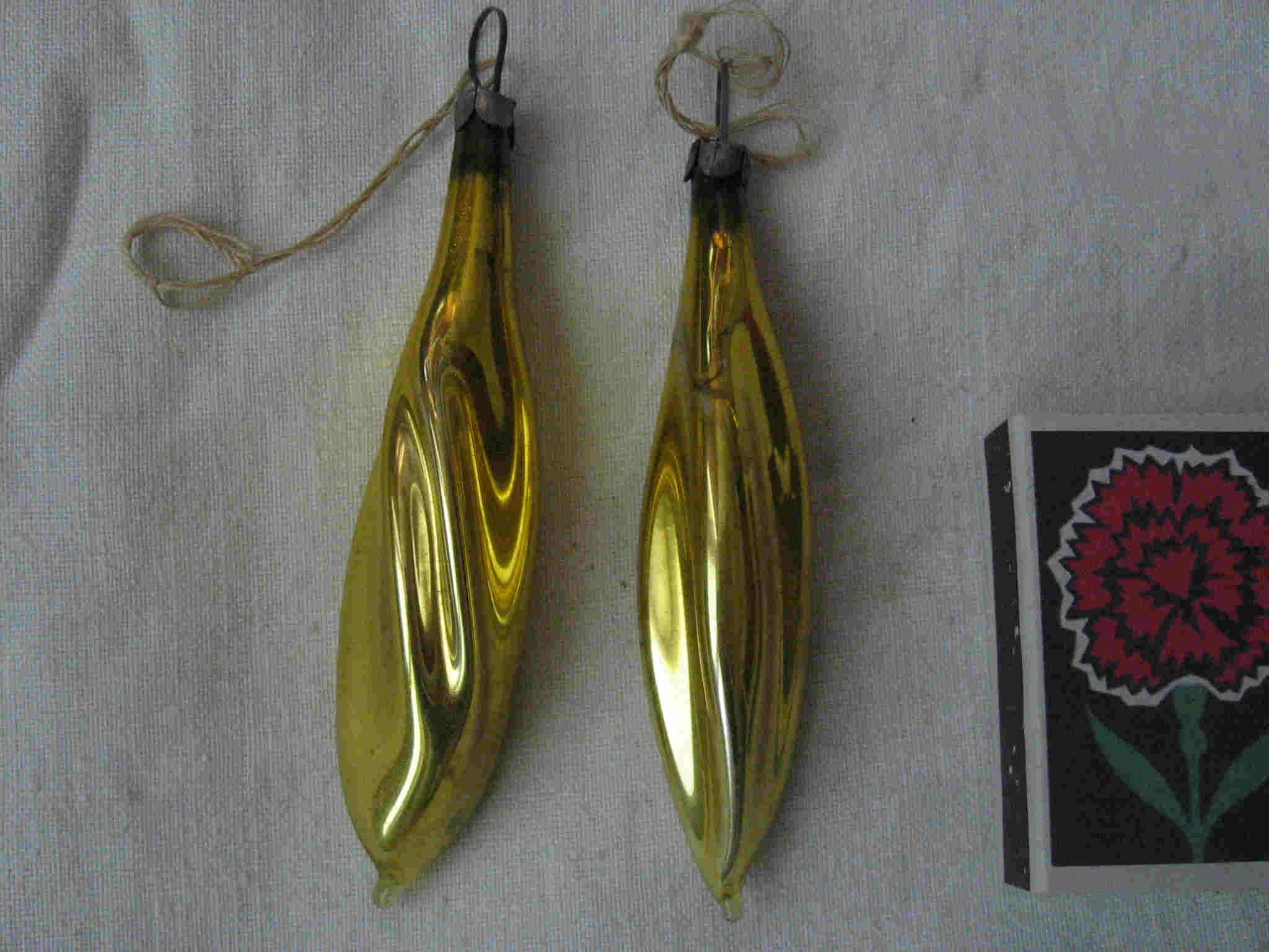 Елочная игрушка "Сосулька золотистая" (СССР). Две штуки. - <ro>Изображение</ro><ru>Изображение</ru> #1, <ru>Объявление</ru> #1699343