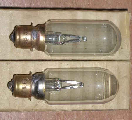 Лампа 8В 55Вт, К8-55 P19s/13, К-8-55, K-8-55, 8V 55W, 8 вольт 55 ватт - <ro>Изображение</ro><ru>Изображение</ru> #1, <ru>Объявление</ru> #1746785