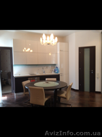 Сдам 3к-студия, 3/16, 80м, 2000у.е., Ляпунова, 16. - <ro>Изображение</ro><ru>Изображение</ru> #1, <ru>Объявление</ru> #1025141