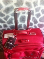 Дешево продам чемодан на колесах новый - <ro>Изображение</ro><ru>Изображение</ru> #2, <ru>Объявление</ru> #1273863