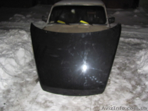 Капот    на    volkswagen      touareg    чёрный  лак    в   хорошем  состоянии  - <ro>Изображение</ro><ru>Изображение</ru> #1, <ru>Объявление</ru> #156877