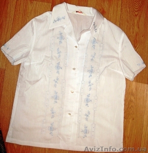 Продам блузку женскую недорого 40 размера - <ro>Изображение</ro><ru>Изображение</ru> #1, <ru>Объявление</ru> #338276