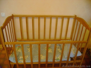Продам детскую кроватку недорого - <ro>Изображение</ro><ru>Изображение</ru> #2, <ru>Объявление</ru> #419665