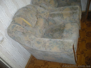 Срочно комплект мягкой мебели(2 кресла-диван, диван) - <ro>Изображение</ro><ru>Изображение</ru> #2, <ru>Объявление</ru> #555727