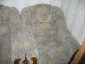 Срочно комплект мягкой мебели(2 кресла-диван, диван) - <ro>Изображение</ro><ru>Изображение</ru> #3, <ru>Объявление</ru> #555727