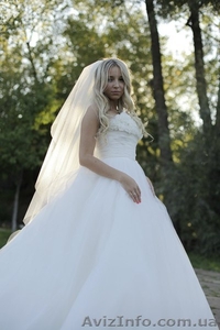 Продам дизайнерское свадебное платье Movie Bee - <ro>Изображение</ro><ru>Изображение</ru> #7, <ru>Объявление</ru> #796477