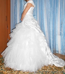 Продам изысканное и очень красивое свадебное платье - <ro>Изображение</ro><ru>Изображение</ru> #2, <ru>Объявление</ru> #846469
