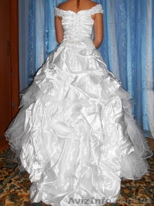 Продам изысканное и очень красивое свадебное платье - <ro>Изображение</ro><ru>Изображение</ru> #3, <ru>Объявление</ru> #846469