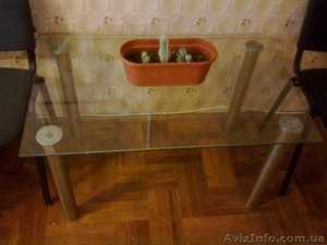 Продам стеклянный журнальный столик - <ro>Изображение</ro><ru>Изображение</ru> #1, <ru>Объявление</ru> #870513
