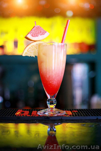 Официанты и другой персонал