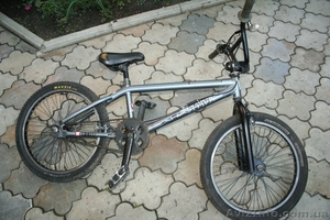 Продам  велосипед BMX Rock Machine  - <ro>Изображение</ro><ru>Изображение</ru> #2, <ru>Объявление</ru> #877644