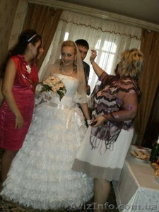 Продам очень нежное красивое свадебное платье!В отличном состоянии!!!!!!!!!!!!!! - <ro>Изображение</ro><ru>Изображение</ru> #1, <ru>Объявление</ru> #968249