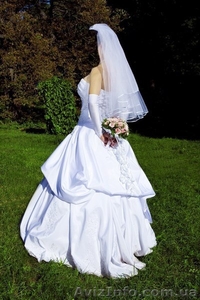 Продам  свадебное  платье  Blue  By  Enzoani - <ro>Изображение</ro><ru>Изображение</ru> #1, <ru>Объявление</ru> #982643