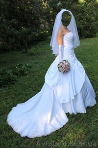 Продам  свадебное  платье  Blue  By  Enzoani - <ro>Изображение</ro><ru>Изображение</ru> #3, <ru>Объявление</ru> #982643