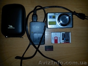 Sony Cyber-shot DSC-W220 б/у + чехол+ карта памяти 4g+ два аккумулятора. - <ro>Изображение</ro><ru>Изображение</ru> #2, <ru>Объявление</ru> #1538616