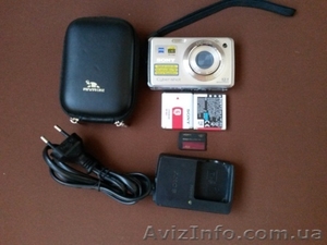 Sony Cyber-shot DSC-W220 б/у + чехол+ карта памяти 4g+ два аккумулятора. - <ro>Изображение</ro><ru>Изображение</ru> #5, <ru>Объявление</ru> #1538616