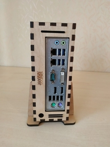 Корпус компьютера mini-ITX из дерева. WoodMark - <ro>Изображение</ro><ru>Изображение</ru> #6, <ru>Объявление</ru> #1665263