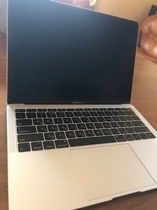 Продам свой MacBook Air Retina 2018 Silver в идеальном состоянии - <ro>Изображение</ro><ru>Изображение</ru> #1, <ru>Объявление</ru> #1685070