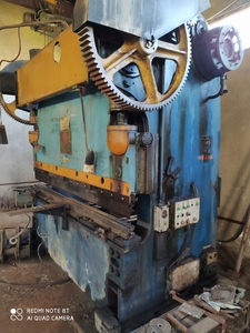 И 1330 Кромкогиб листогиб пресс листогибочный для листового металла