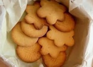 Орехи,  кондитерская некондиция. Лом,  брак шоколада