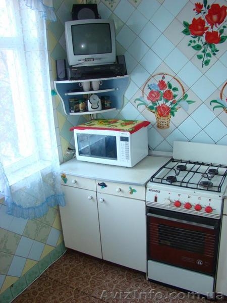 Сдам свою 2х к.кв-ру ПОСУТОЧНО, ст. м. им. Советской Армии 230/сутки - <ro>Изображение</ro><ru>Изображение</ru> #3, <ru>Объявление</ru> #41521