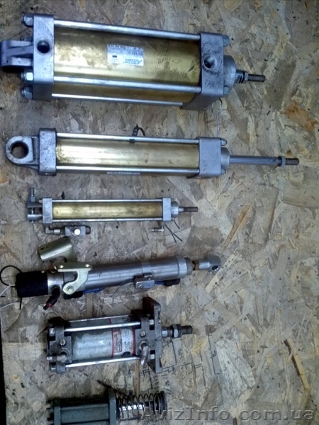 продам б.у. пневмацелиндры camozzi - <ro>Изображение</ro><ru>Изображение</ru> #1, <ru>Объявление</ru> #544669