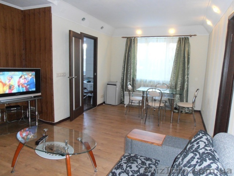 Сдам свою квартиру посуточно,центр,ул.Сумская,75 - <ro>Изображение</ro><ru>Изображение</ru> #2, <ru>Объявление</ru> #537004