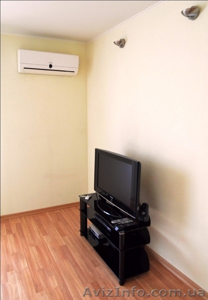 Сдам посуточно 2к.квартиру люкс с евроремонтом возле м. 23 августа - <ro>Изображение</ro><ru>Изображение</ru> #3, <ru>Объявление</ru> #568609