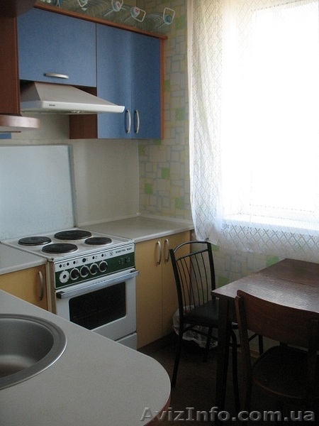 Сдам совю 3 к.кв. посуточно почасово на Алексеевке - <ro>Изображение</ro><ru>Изображение</ru> #3, <ru>Объявление</ru> #689829