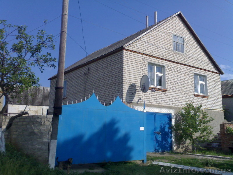 Продам большой дом в Великом Бурлуке - <ro>Изображение</ro><ru>Изображение</ru> #1, <ru>Объявление</ru> #763103