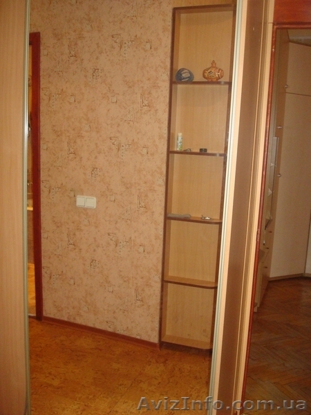 Продам хорошенькую 3х комнатную сталинку на Красношкольной набережной - <ro>Изображение</ro><ru>Изображение</ru> #8, <ru>Объявление</ru> #806557