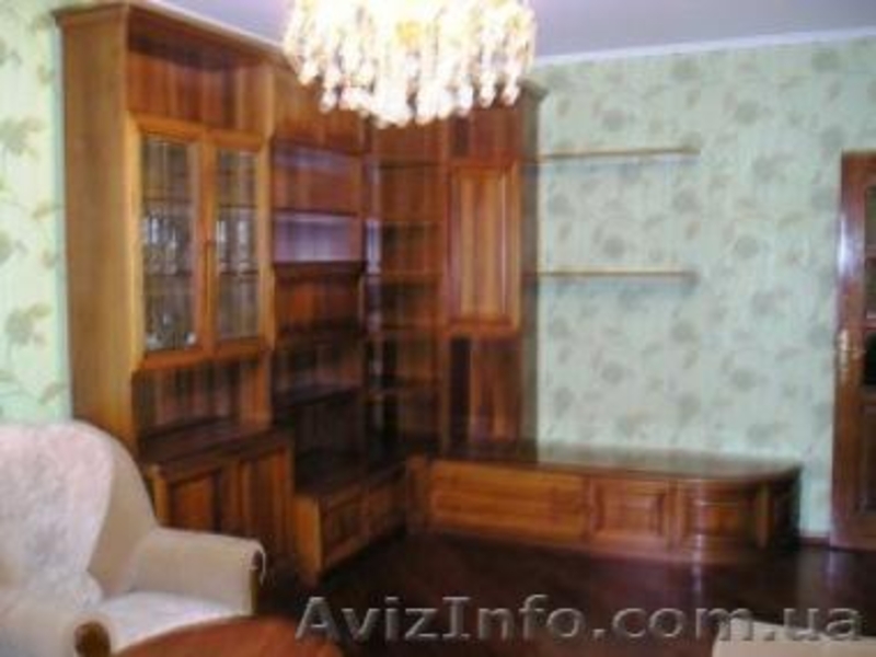 Сдается в аренду двухкомнатная квартира, которая находится в 5 минутах ходьбы от - <ro>Изображение</ro><ru>Изображение</ru> #1, <ru>Объявление</ru> #832230