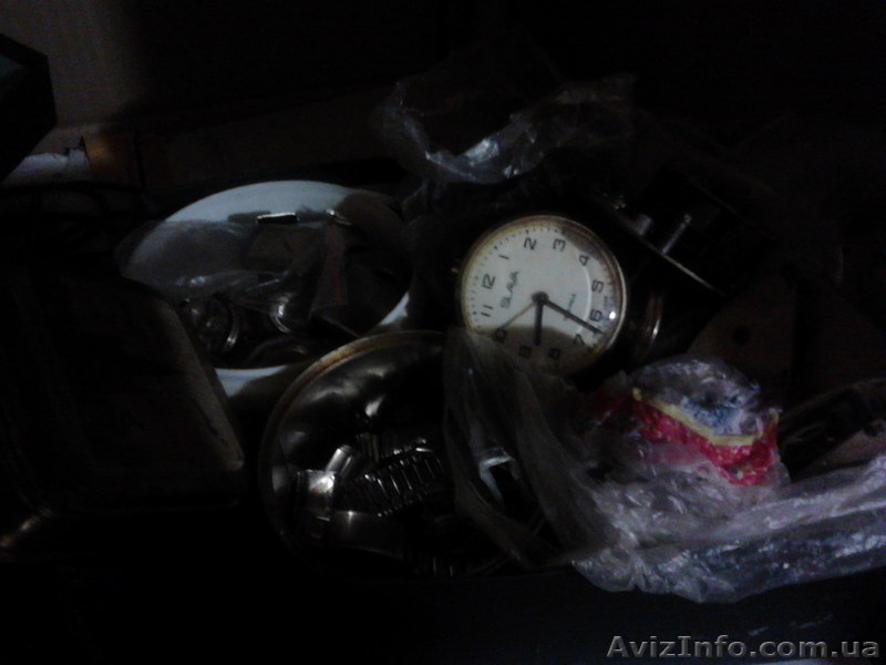 Продам машинку Зингер,Часы,Проигрыватели - <ro>Изображение</ro><ru>Изображение</ru> #3, <ru>Объявление</ru> #817436