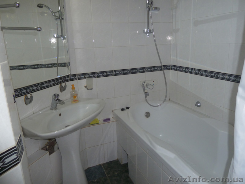 Посуточно 2-х км.кв. пл.Восстания, пр. Московский, 90а - <ro>Изображение</ro><ru>Изображение</ru> #8, <ru>Объявление</ru> #152169