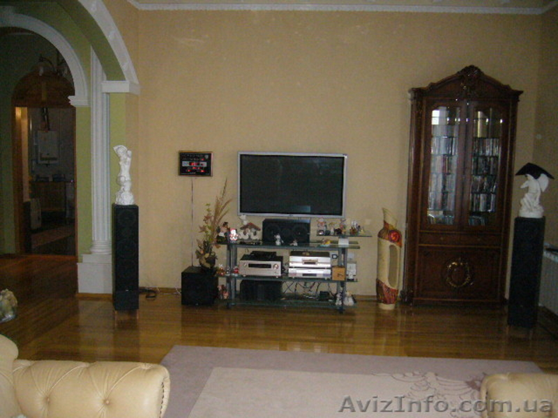 Сдам аппартаменты - элитное жилье 200 кв.м., включающее 4 комнаты - <ro>Изображение</ro><ru>Изображение</ru> #2, <ru>Объявление</ru> #946445