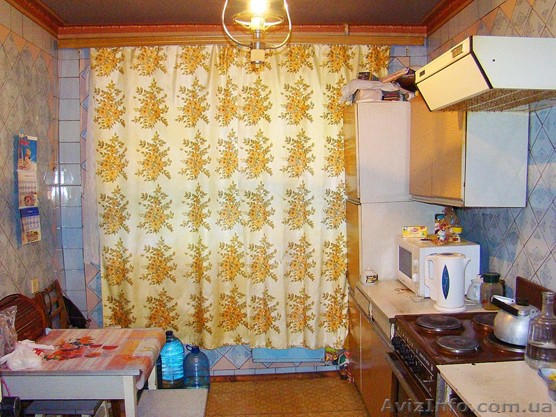 Продается просторная трехкомнатная квартира - <ro>Изображение</ro><ru>Изображение</ru> #9, <ru>Объявление</ru> #1040085